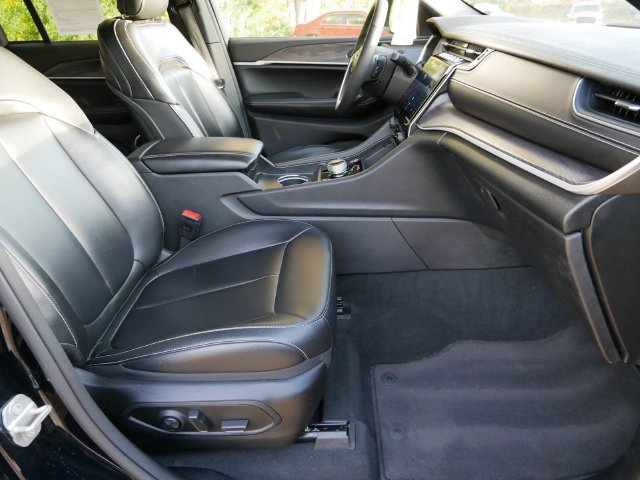 Used 2024 Jeep Grand Cherokee Limited 4xe AWD/4WD image 8