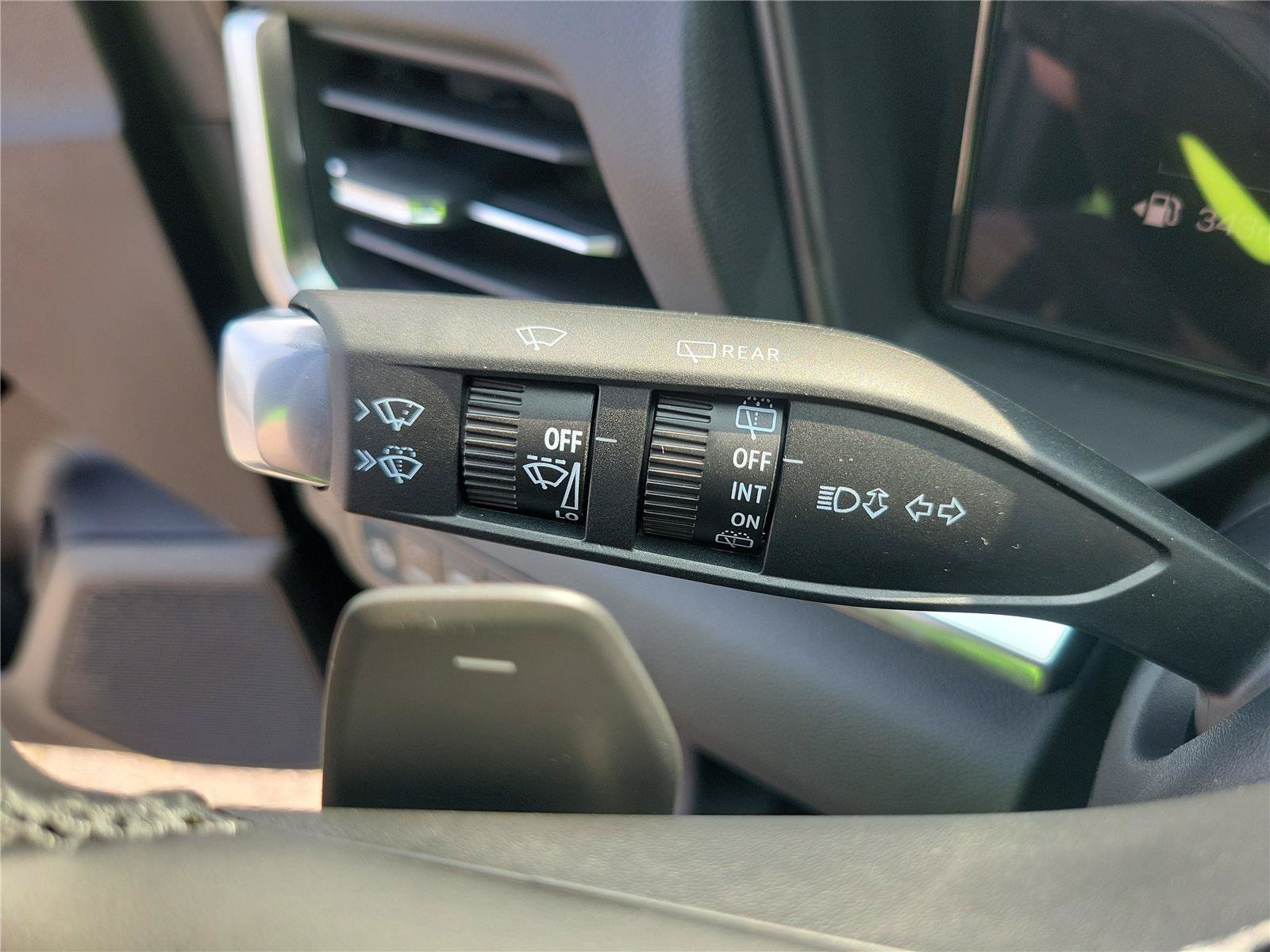 New 2027 GMC Terrain Elevation w/ Elevation Premium Package AWD/4WD image 25