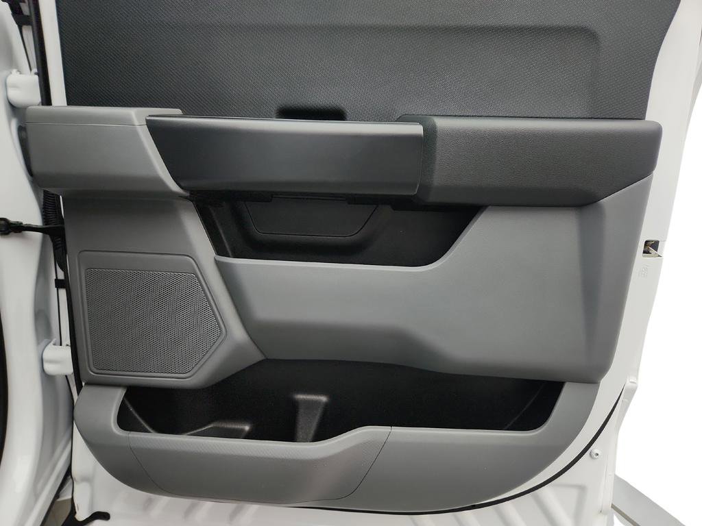 Used 2022 Ford F150 Lightning Pro image 33