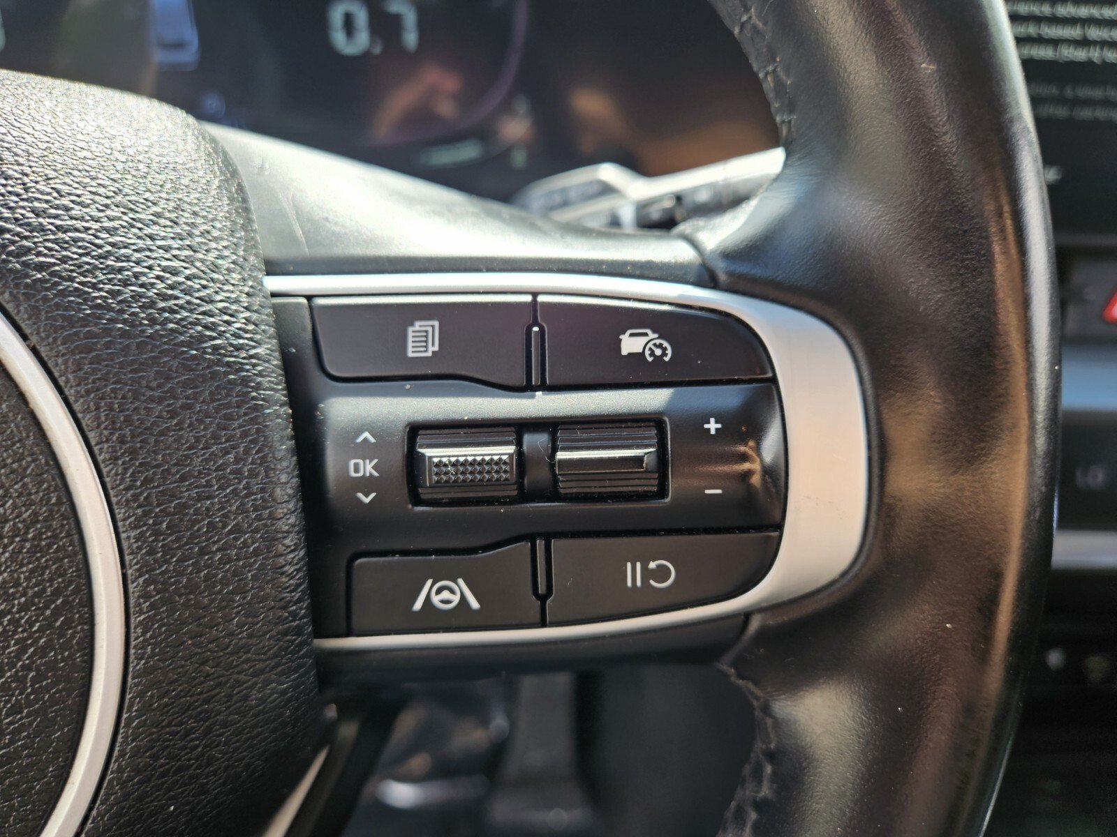 Used 2023 Kia Sportage EX FWD image 24