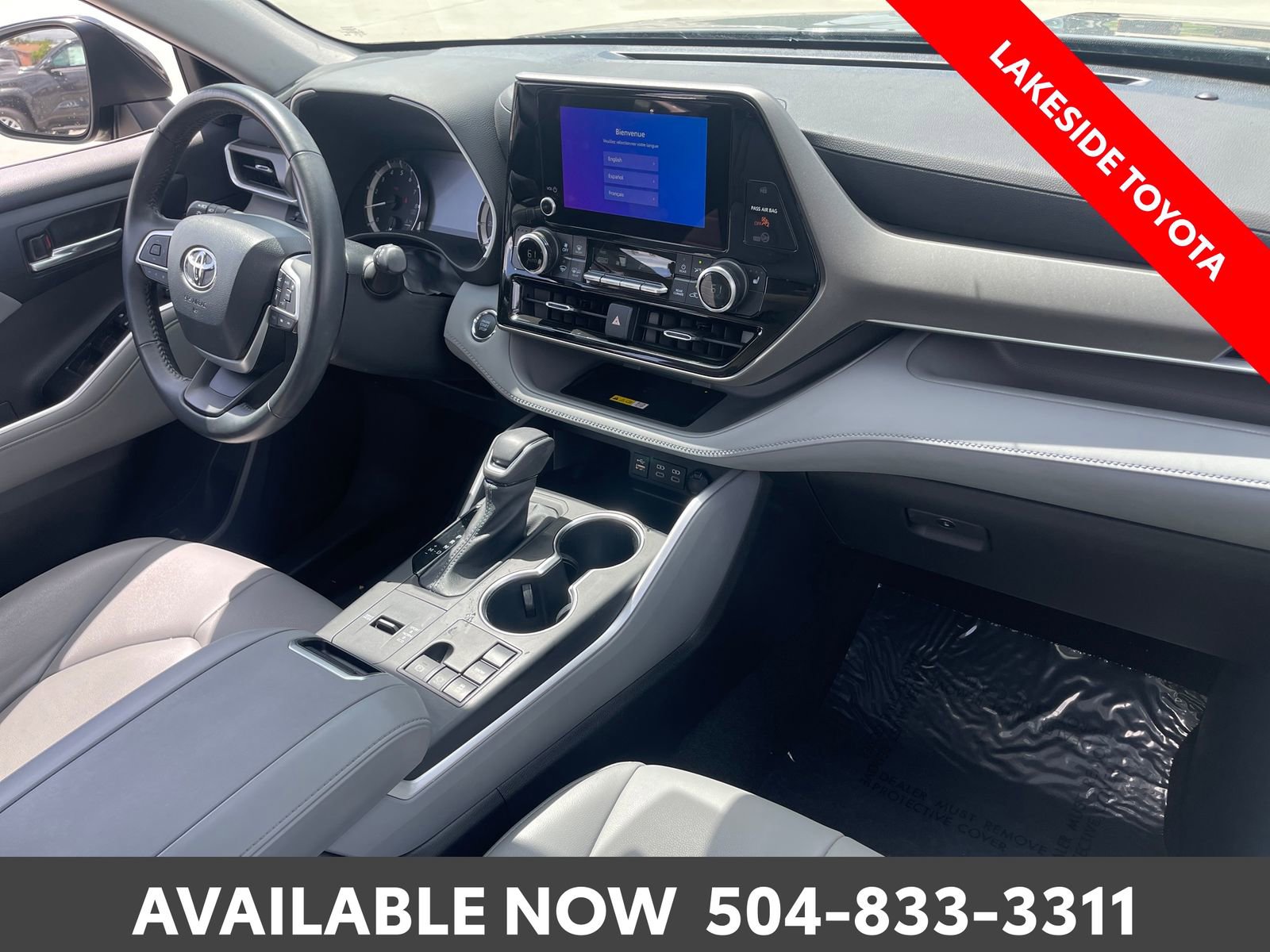 Used 2023 Toyota Highlander XLE FWD image 15