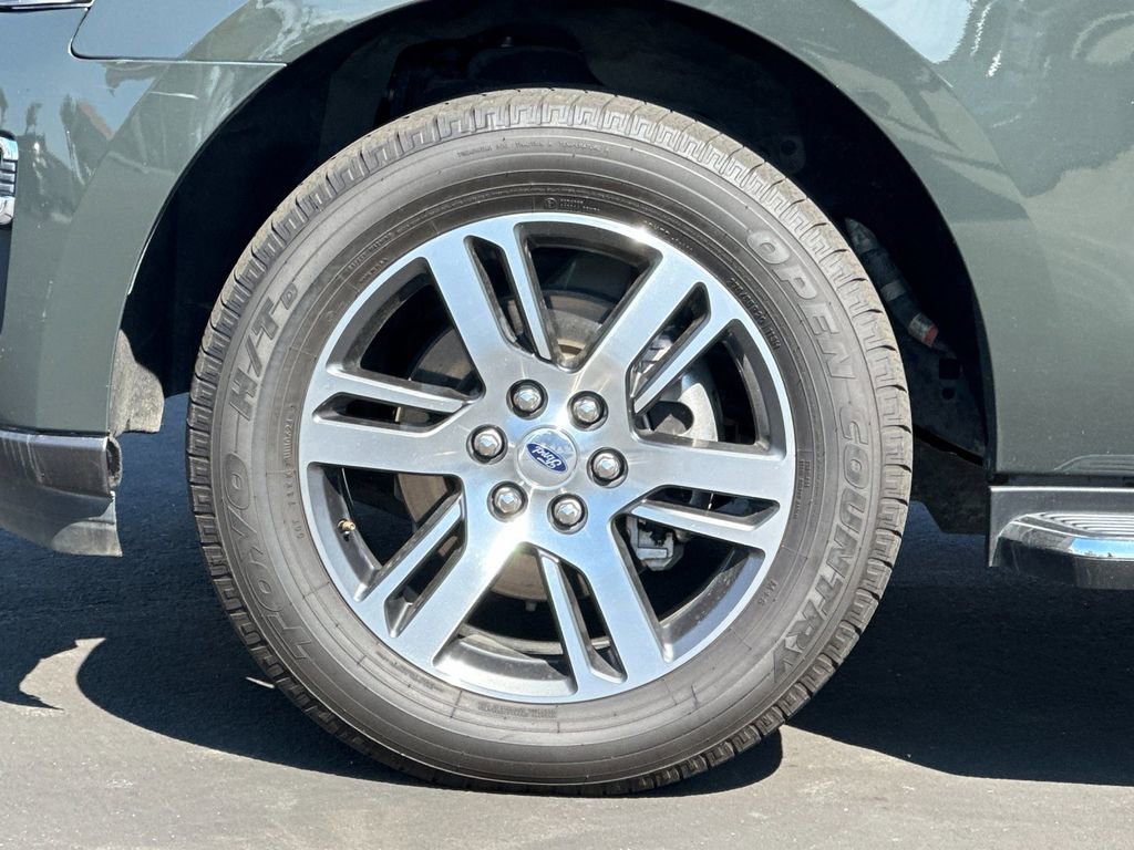 Used 2022 Ford Expedition Max Limited AWD/4WD image 26