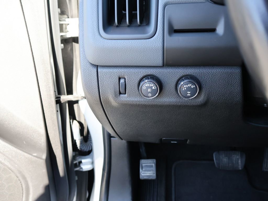 Used 2018 Chevrolet Colorado Z71 image 36