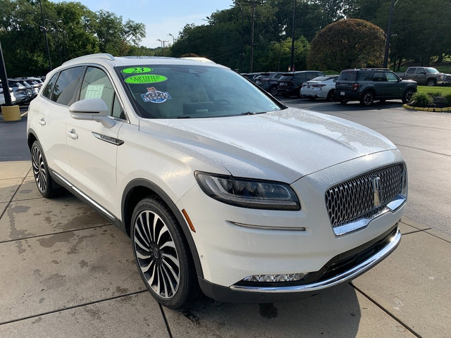 Certified 2023 Lincoln Nautilus Black Label AWD/4WD image 9