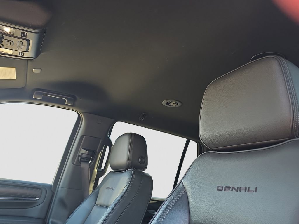 Used 2022 GMC Yukon Denali image 8