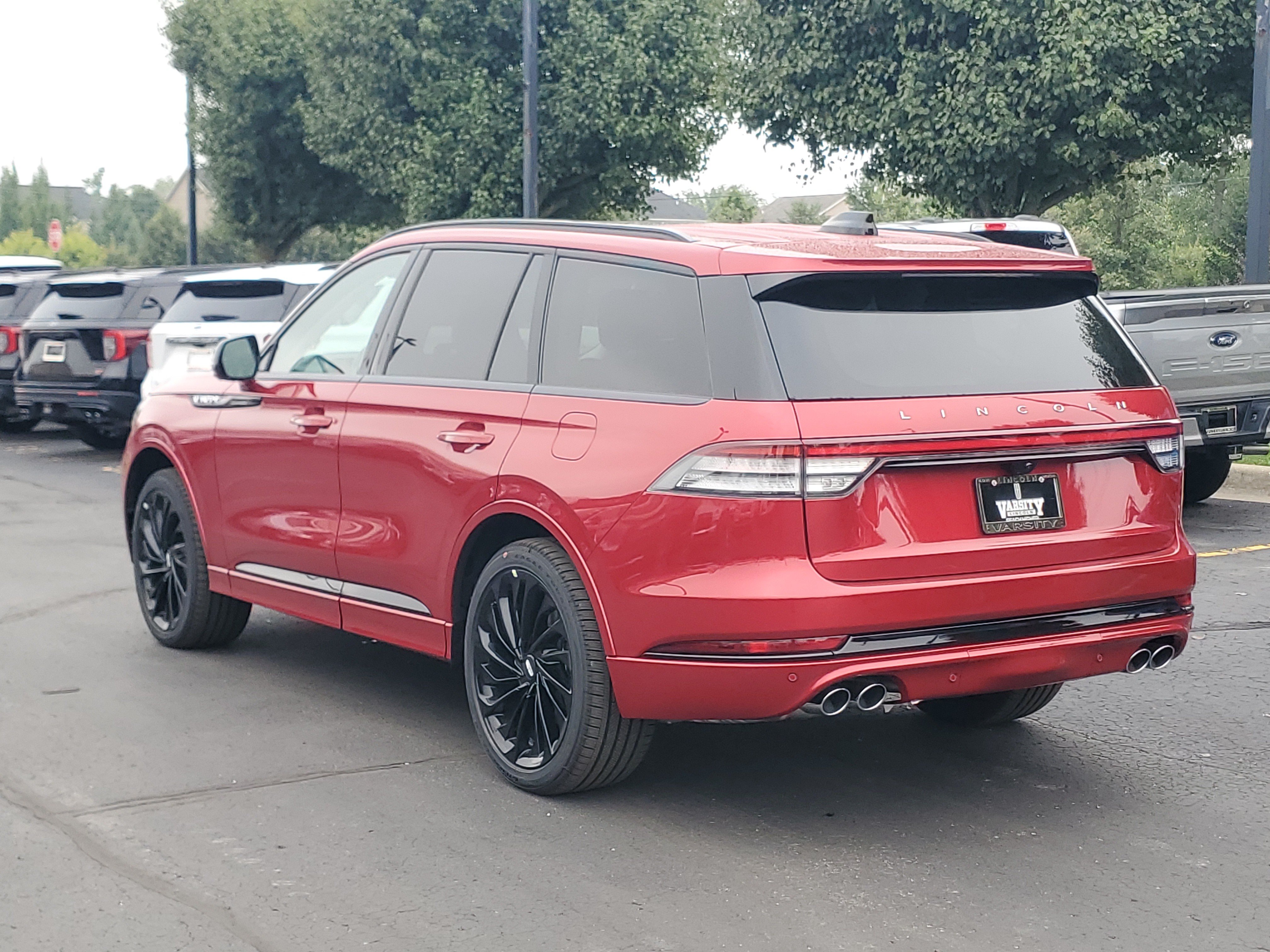 New 2026 Lincoln Aviator Reserve AWD/4WD image 3