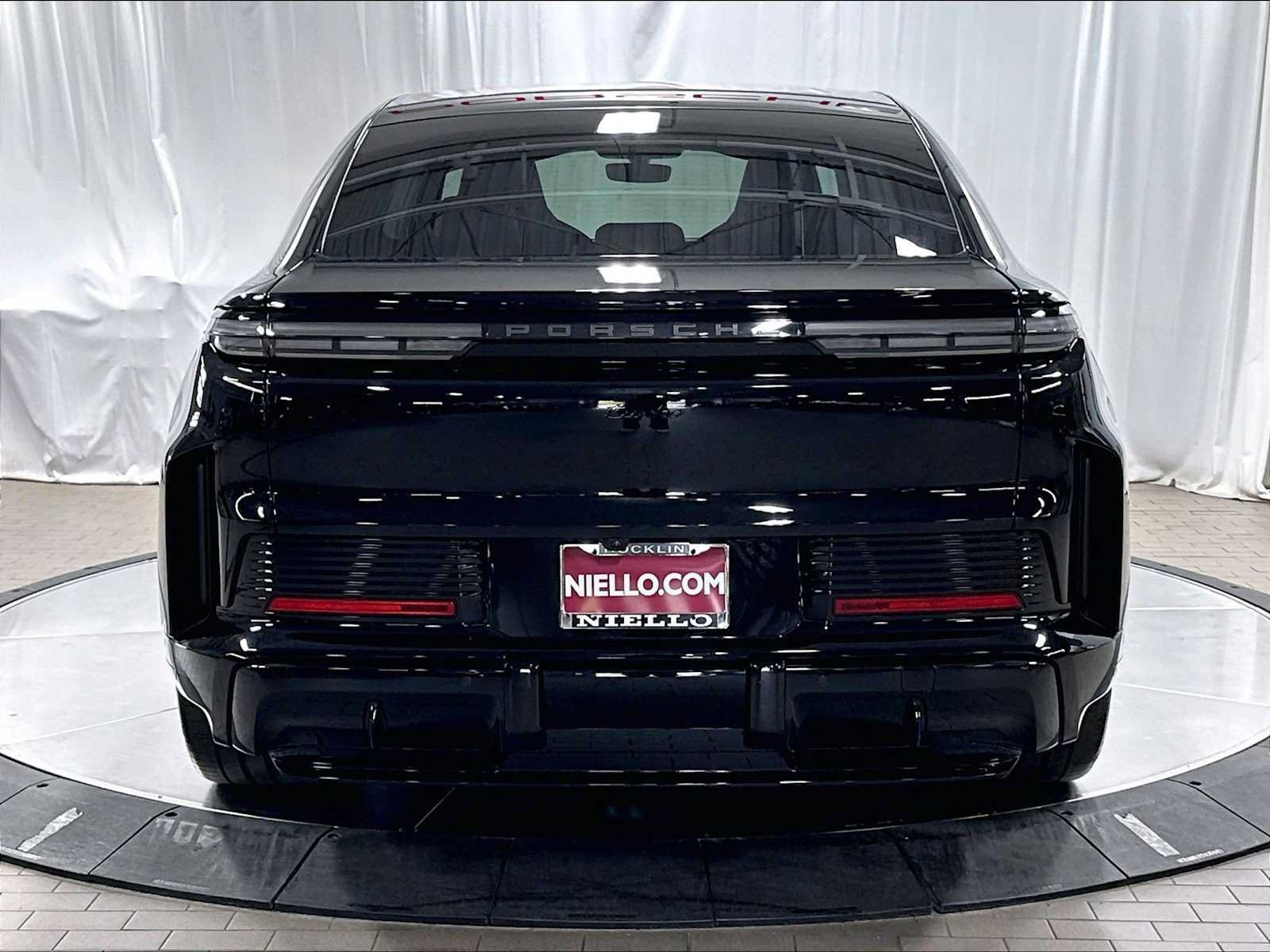 New 2026 Porsche Cayenne Turbo AWD/4WD image 6