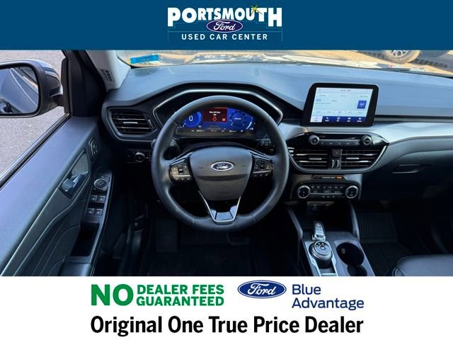 Certified 2022 Ford Escape Titanium w/ Class II Trailer Tow Package image 7