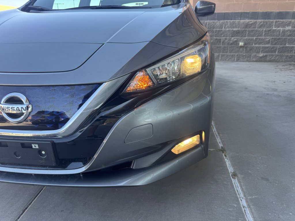 Used 2022 Nissan Leaf SV image 11