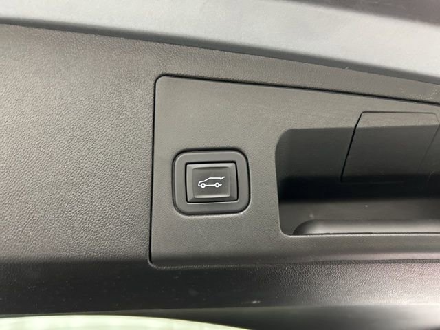 Used 2024 Cadillac XT5 Sportv w/ Technology Package image 34