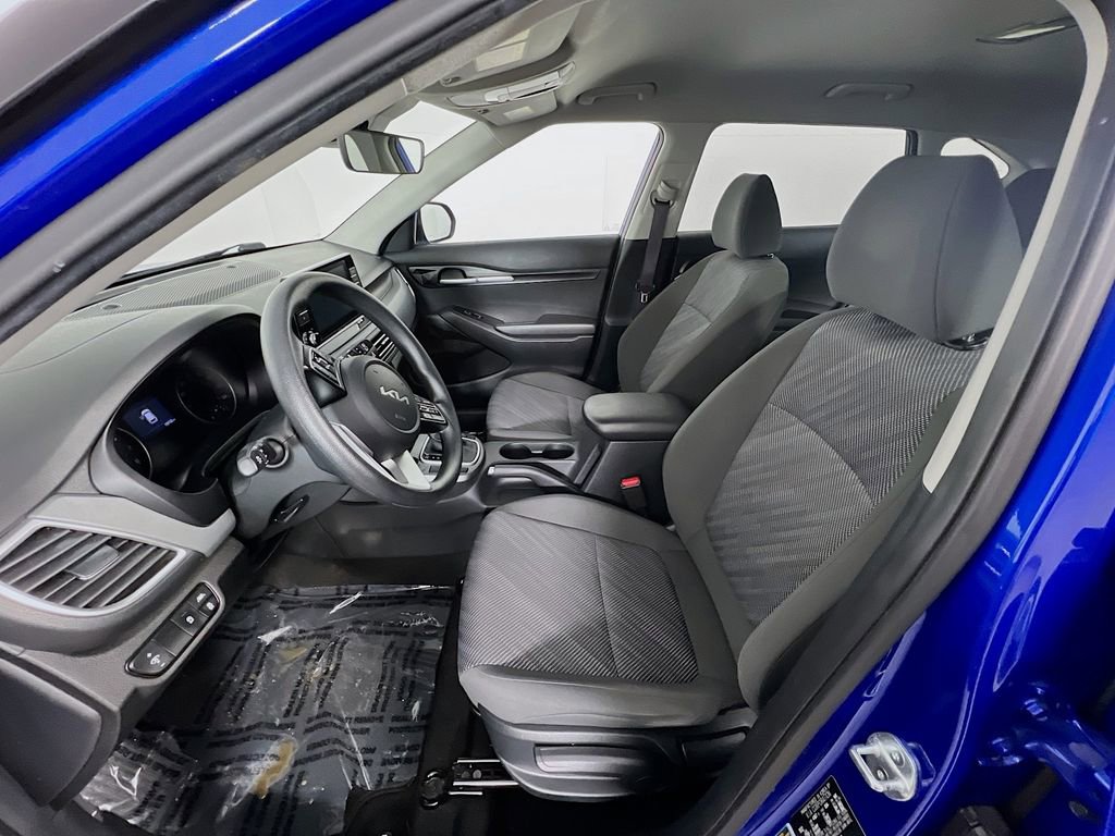 Used 2023 Kia Seltos LX image 19