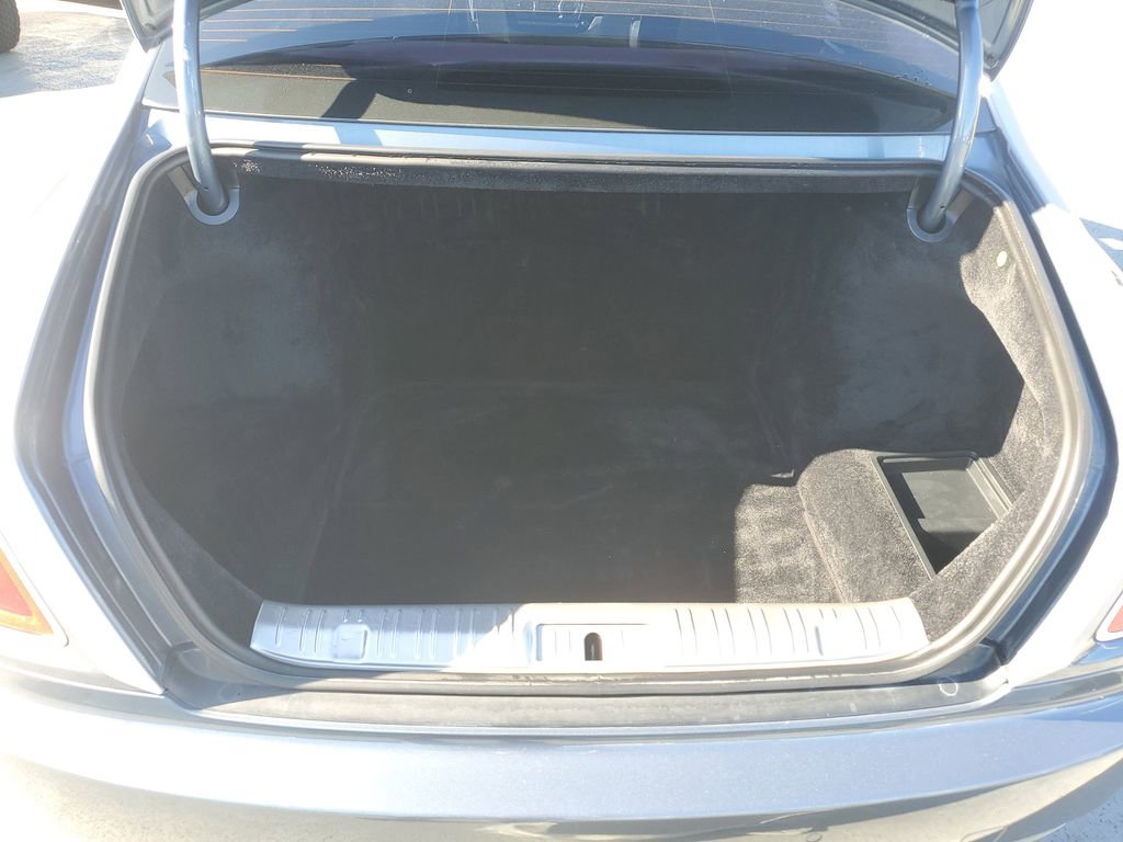 Used 2011 Rolls-Royce Ghost image 7