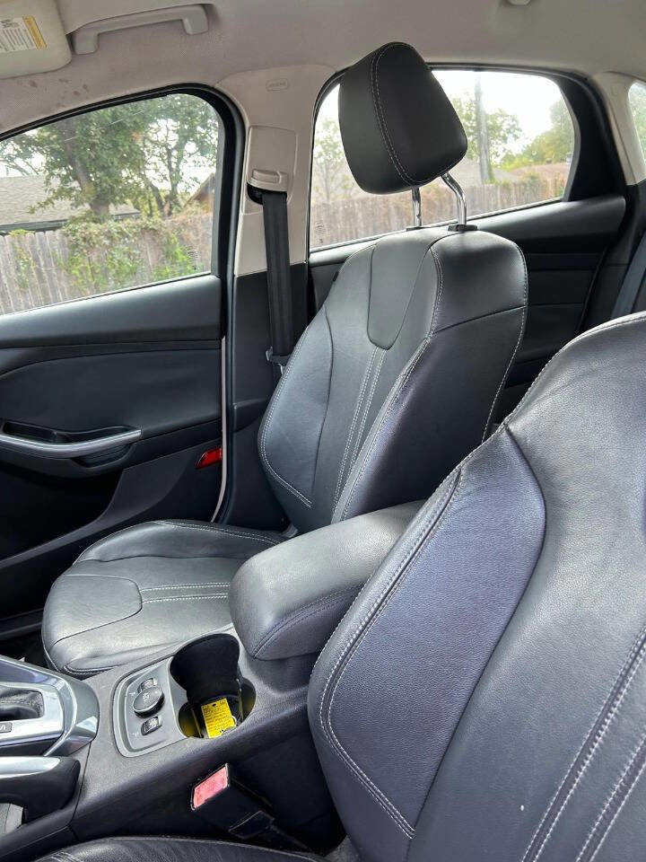 Used 2012 Ford Focus Titanium image 55