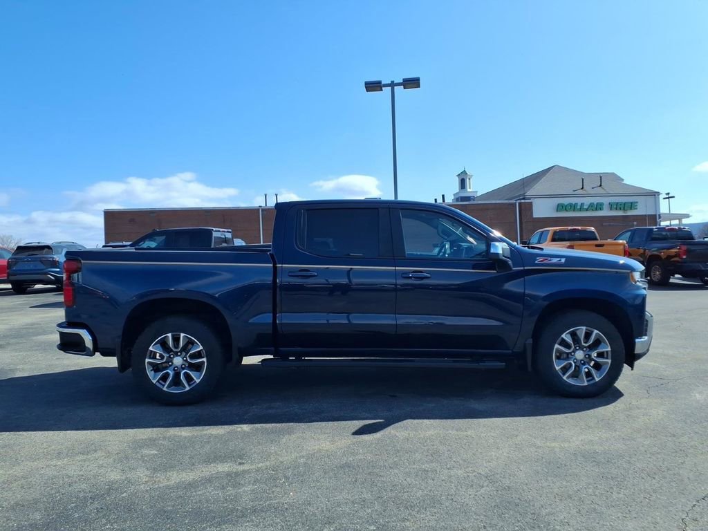 Used 2022 Chevrolet Silverado 1500 LT image 5