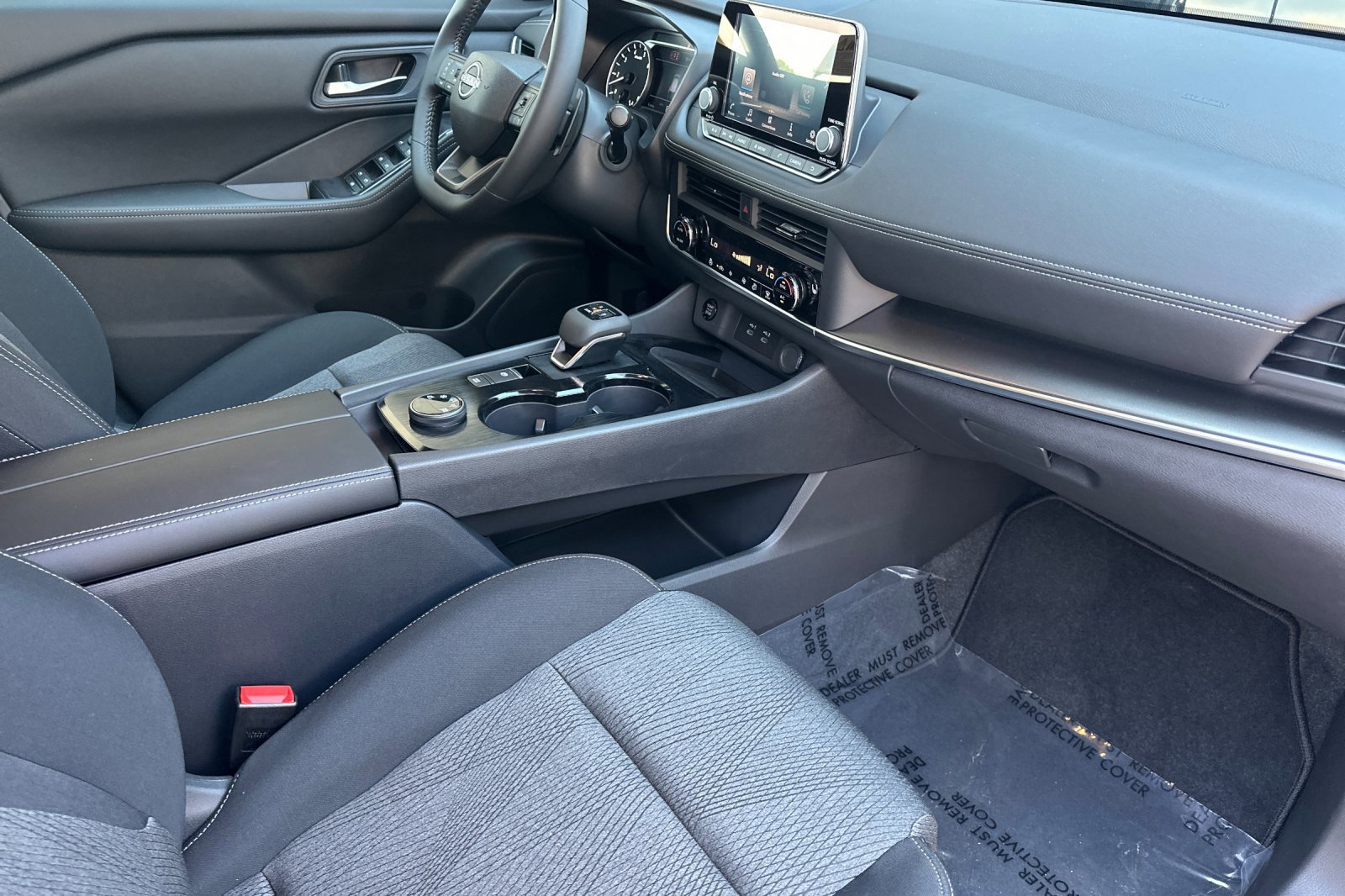 New 2026 Nissan Rogue SV w/ Cold Weather Package AWD/4WD image 18