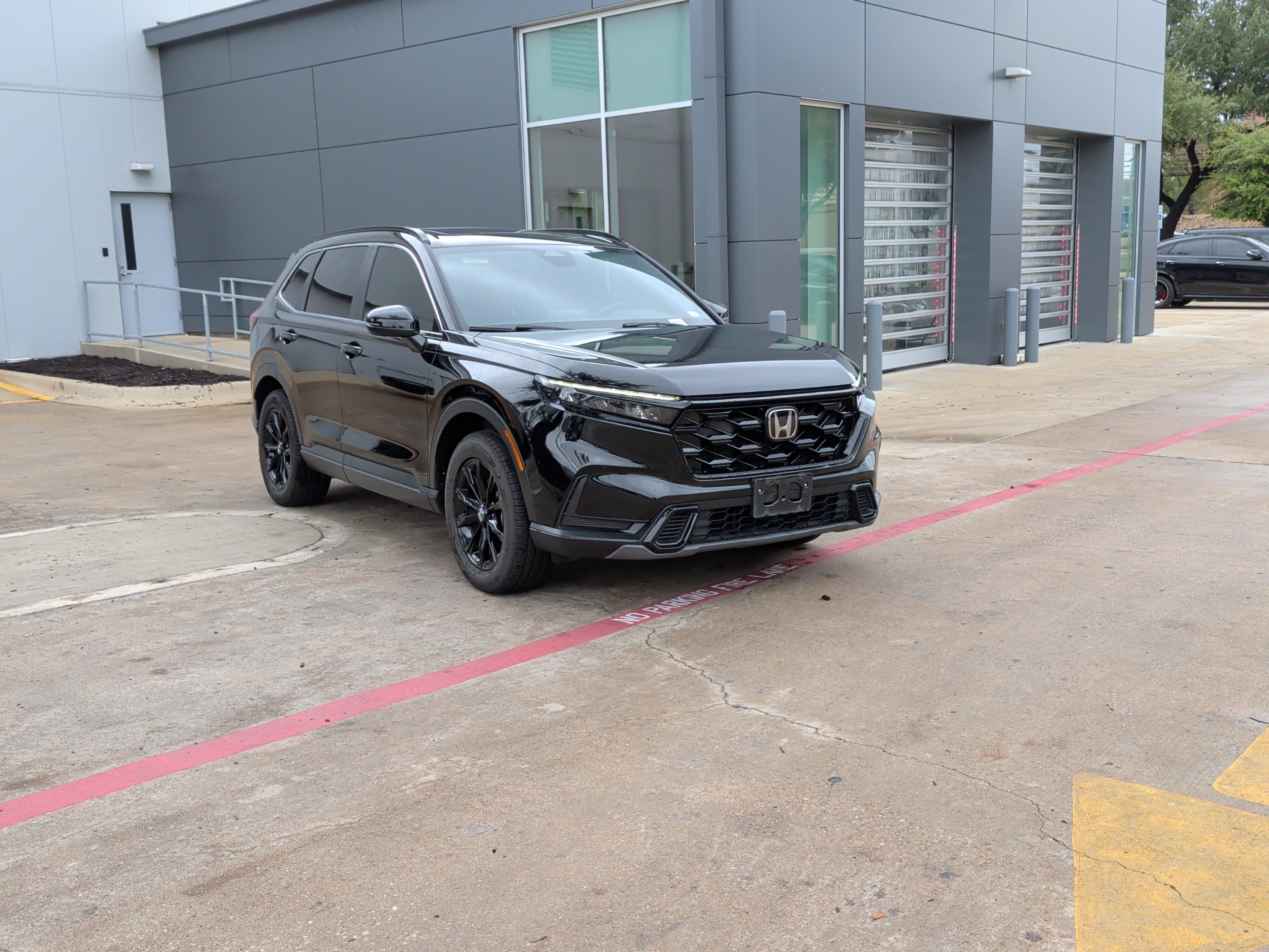Used 2023 Honda CR-V Sport image 2
