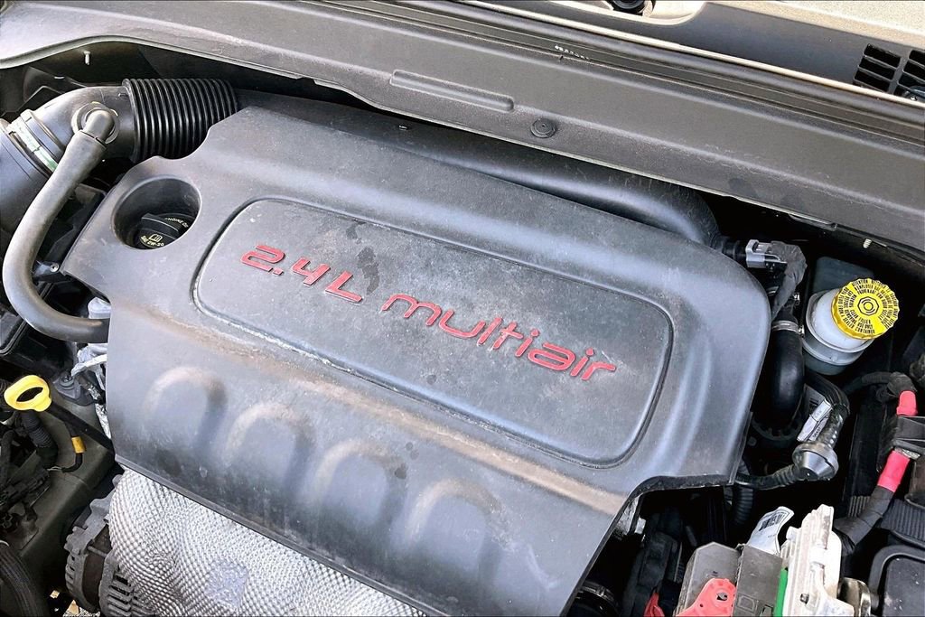 Used 2017 Jeep Renegade Altitude AWD/4WD image 35