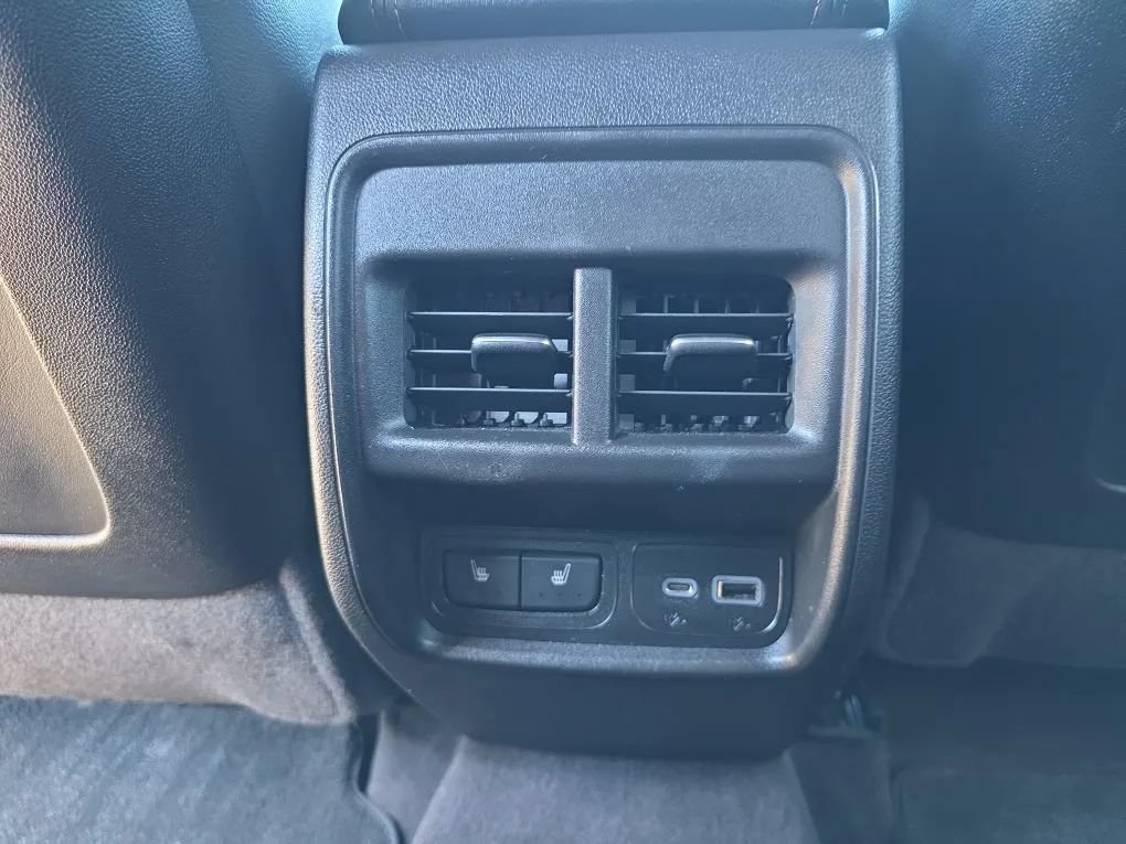 Used 2020 Cadillac XT4 Sport w/ Cold Weather Package AWD/4WD image 40