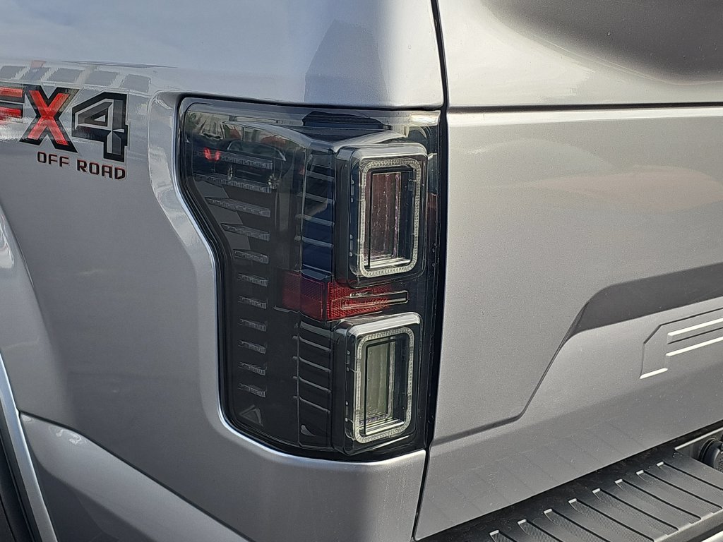 Used 2020 Ford F150 XLT w/ Equipment Group 302A Luxury AWD/4WD image 17