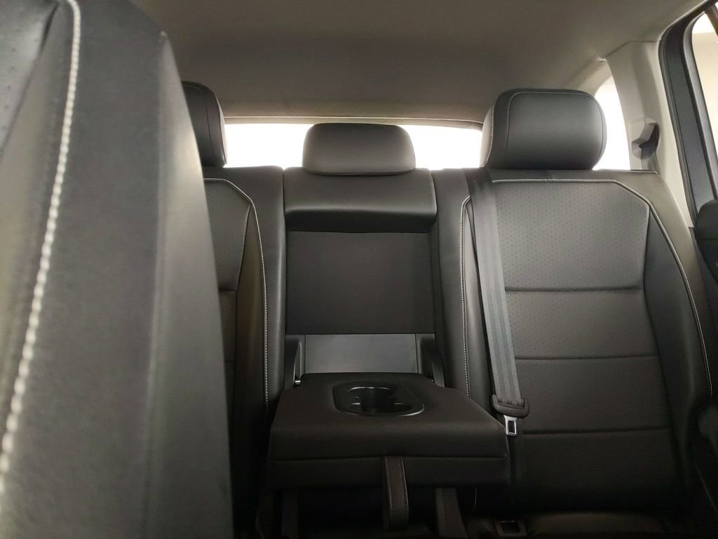 Used 2021 Volkswagen Tiguan SE FWD image 26