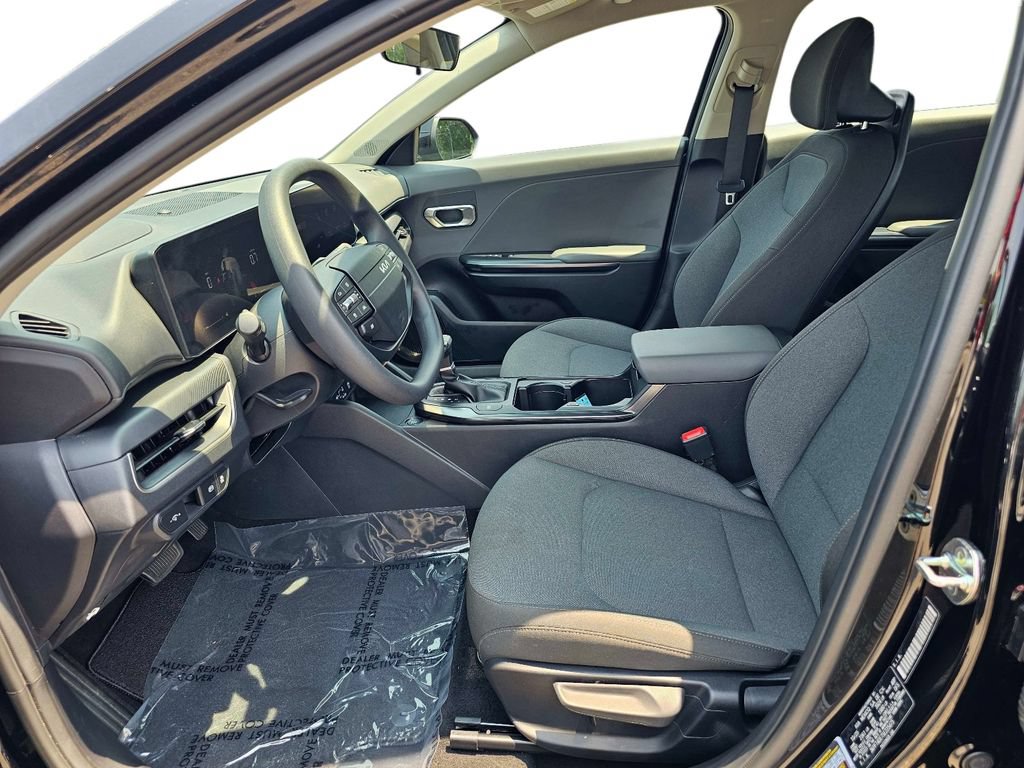 Certified 2025 Kia K4 FWD image 18
