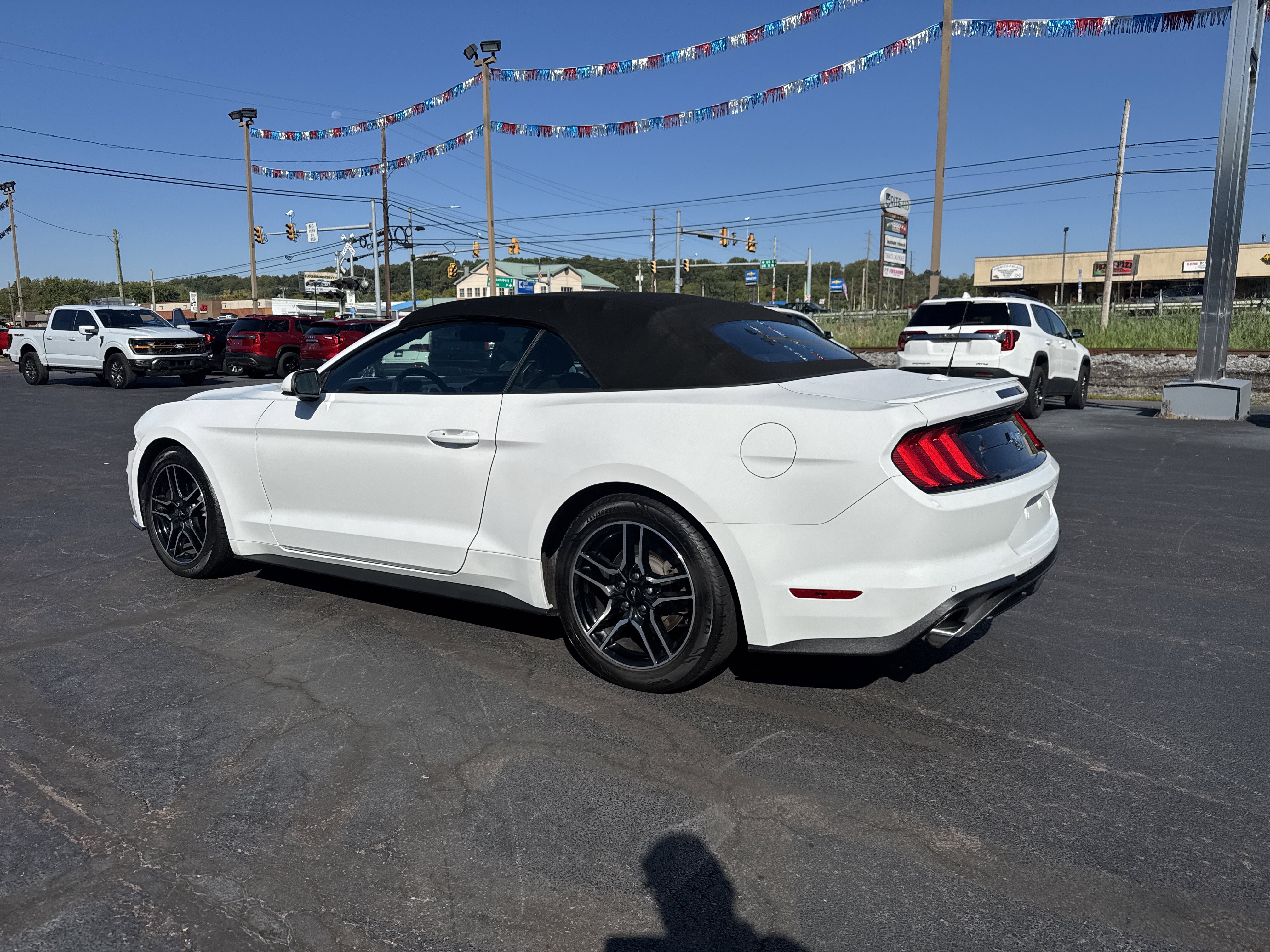 Used 2023 Ford Mustang Premium image 6