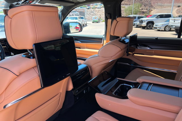 New 2026 Jeep Grand Wagoneer Summit AWD/4WD image 19