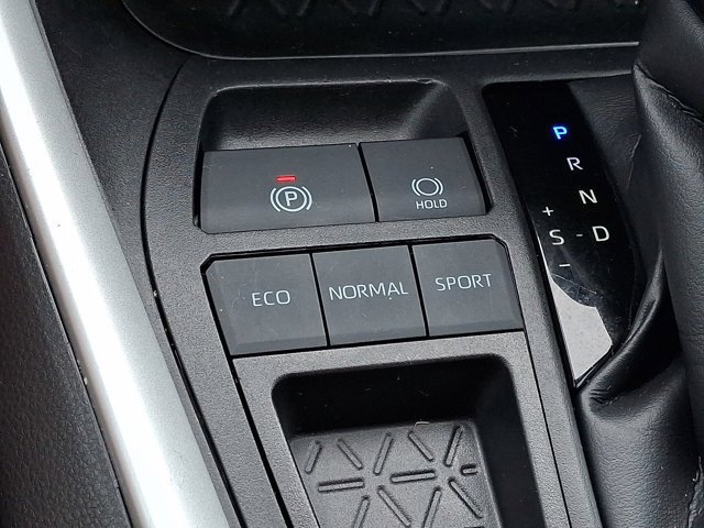 Used 2023 Toyota RAV4 LE FWD image 26