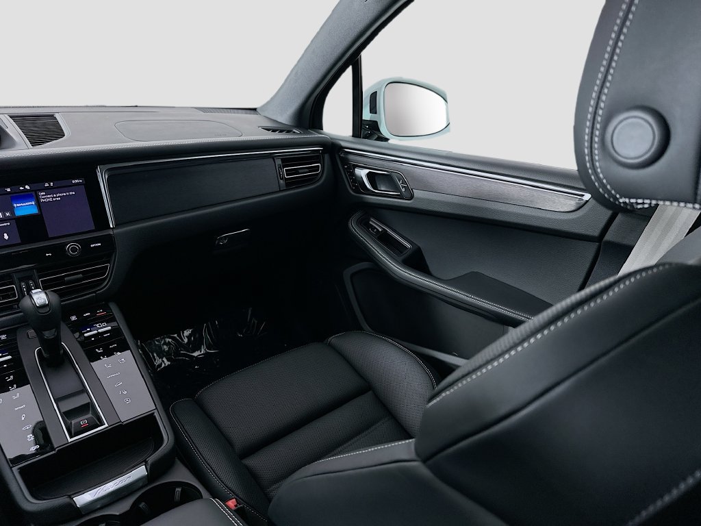 New 2026 Porsche Macan GTS AWD/4WD image 26