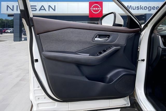 Used 2021 Nissan Rogue SV FWD image 20