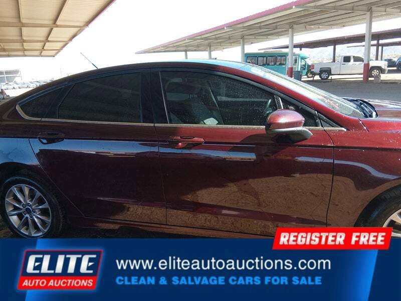 Used 2017 Ford Fusion SE w/ Fusion SE Technology Package image 25