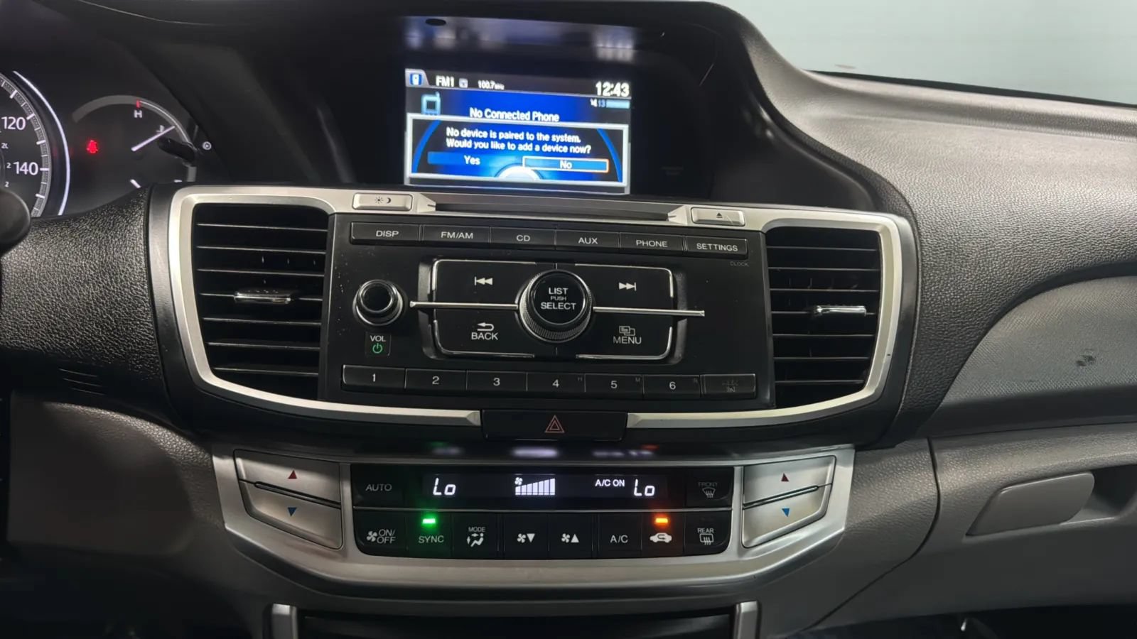 Used 2015 Honda Accord LX image 19