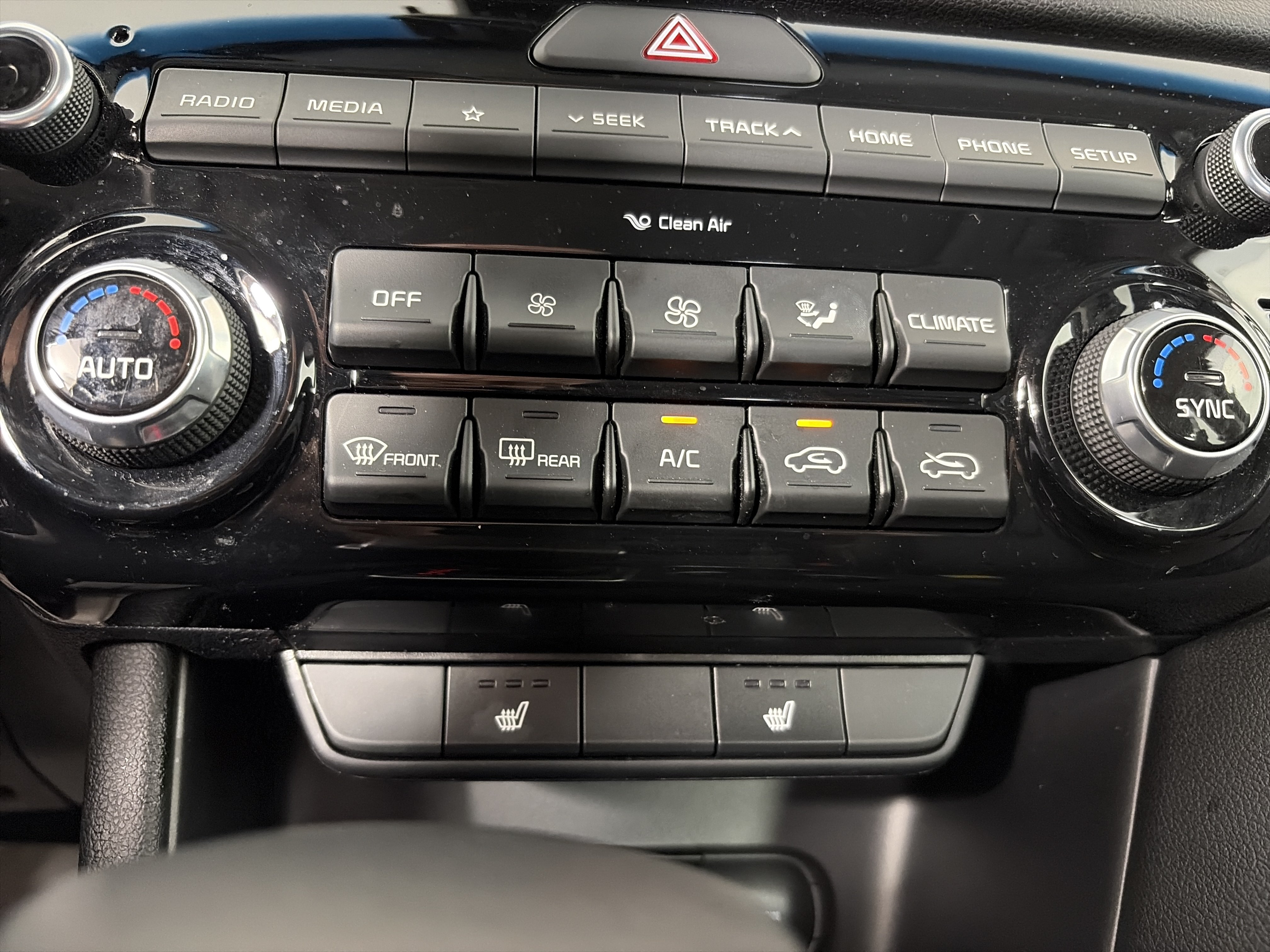 Used 2022 Kia Sportage EX AWD/4WD image 25