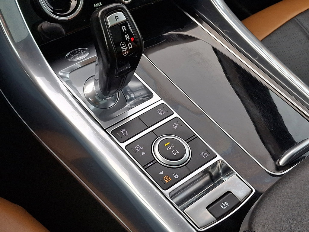 Used 2018 Land Rover Range Rover Sport Autobiography image 28