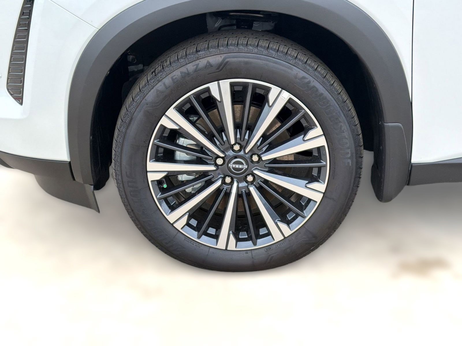 New 2026 Nissan Pathfinder Platinum image 12