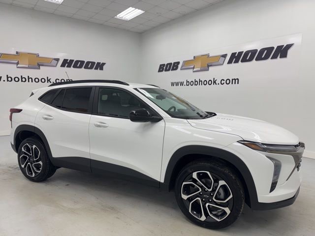 New 2026 Chevrolet Trax RS image 3