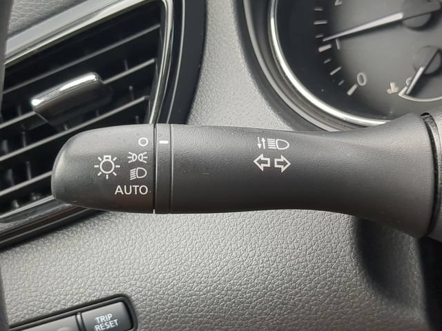 Used 2020 Nissan Rogue Sport S FWD image 27