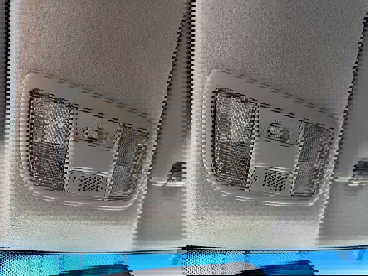 Used 2011 Honda CR-Z EX image 36