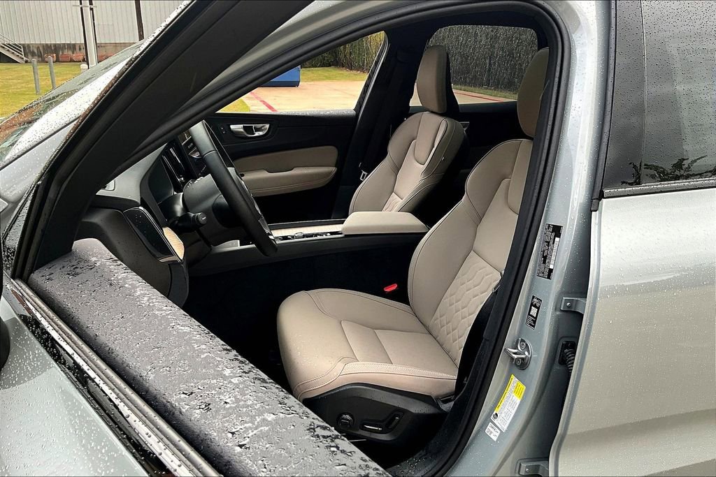 New 2026 Volvo XC60 B5 Plus w/ Protection Package Premier AWD/4WD image 30