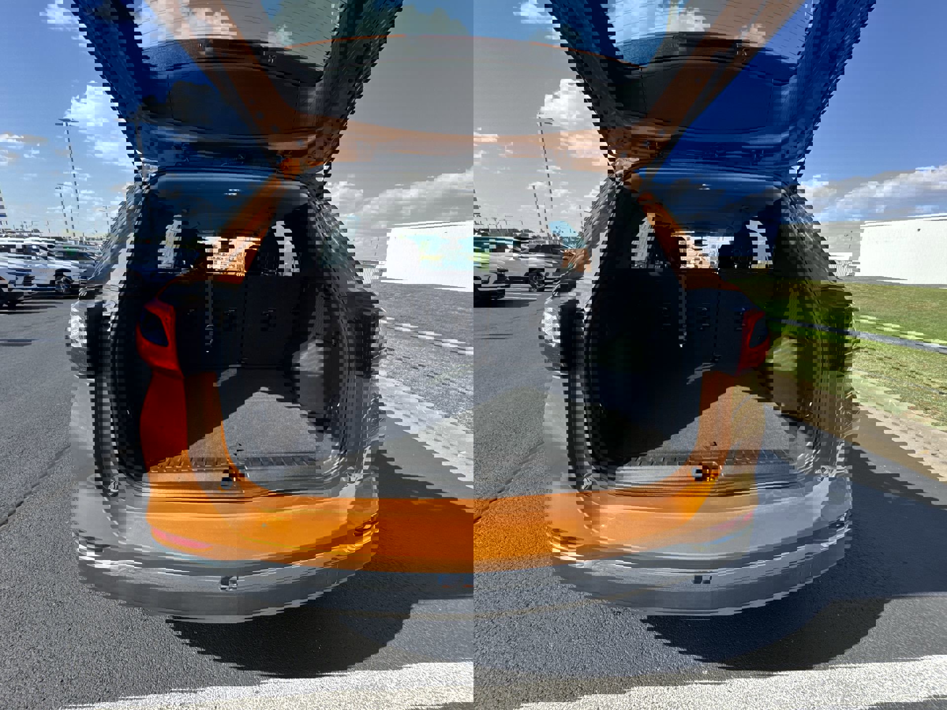 Used 2018 Chevrolet Equinox LS image 23