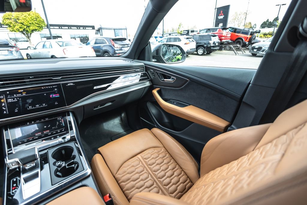 Used 2023 Audi RS Q8 image 25