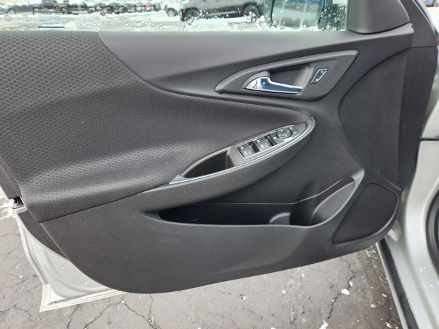 Used 2016 Chevrolet Malibu LT w/ Driver Confidence Package image 27