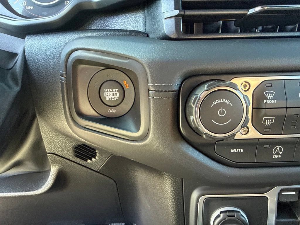 New 2027 Jeep Wrangler Unlimited Sahara AWD/4WD image 15