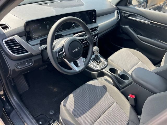 Used 2026 Kia Seltos LX AWD/4WD image 15