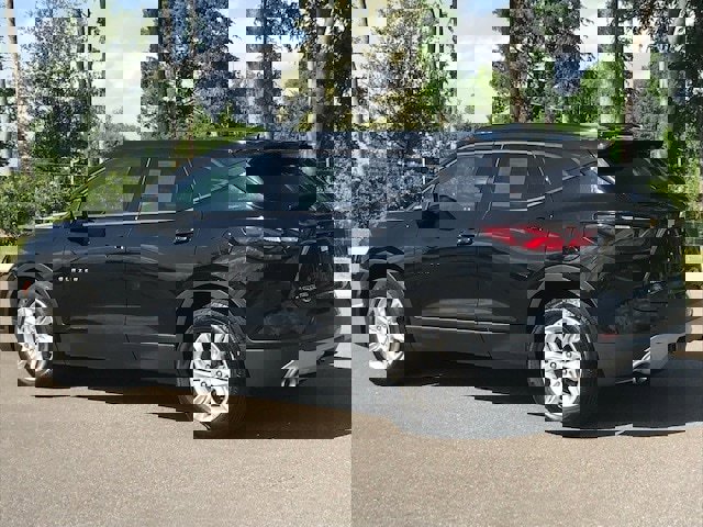 Used 2019 Chevrolet Blazer LT image 4