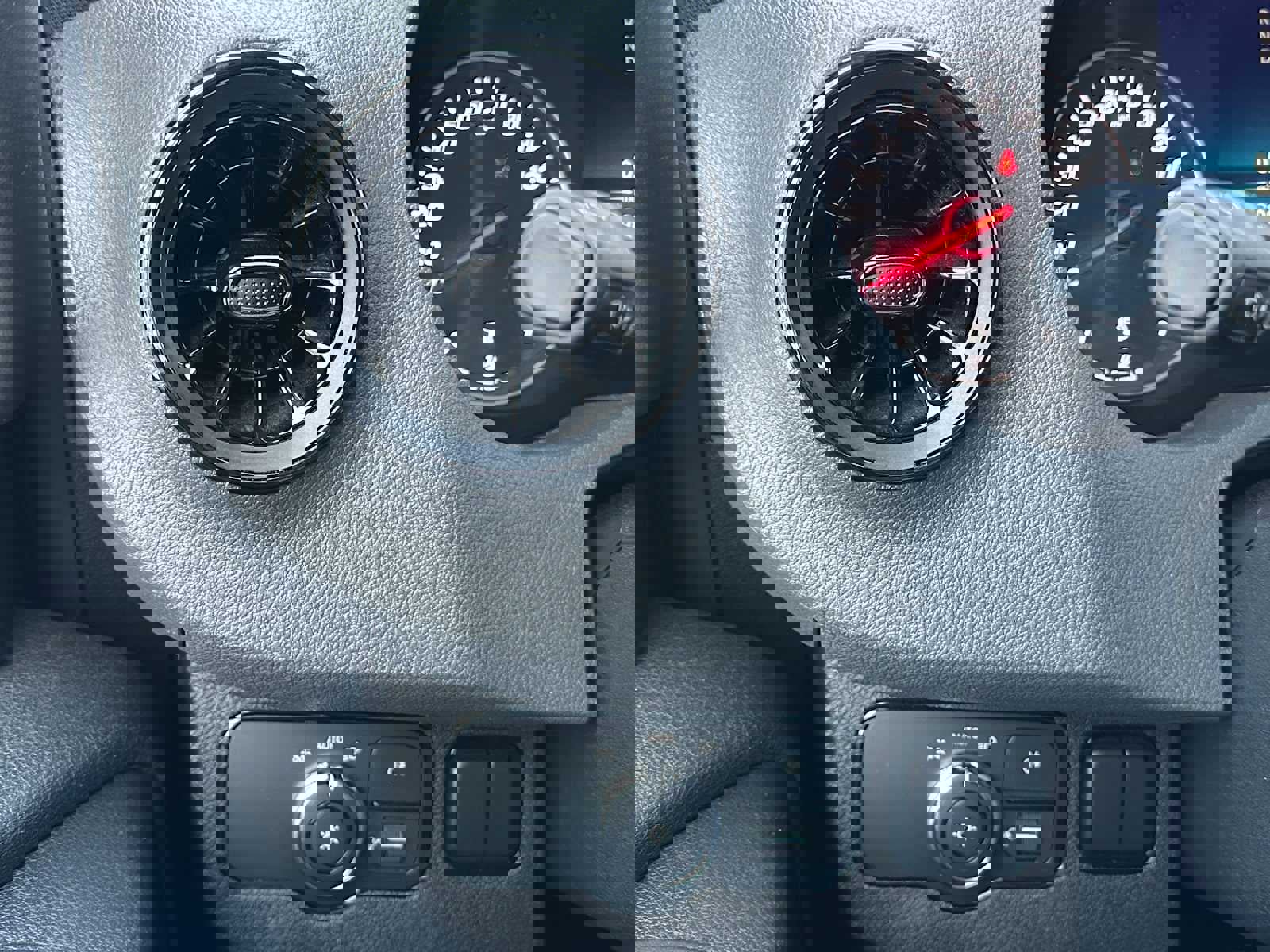 Used 2021 Freightliner Sprinter 2500 image 31