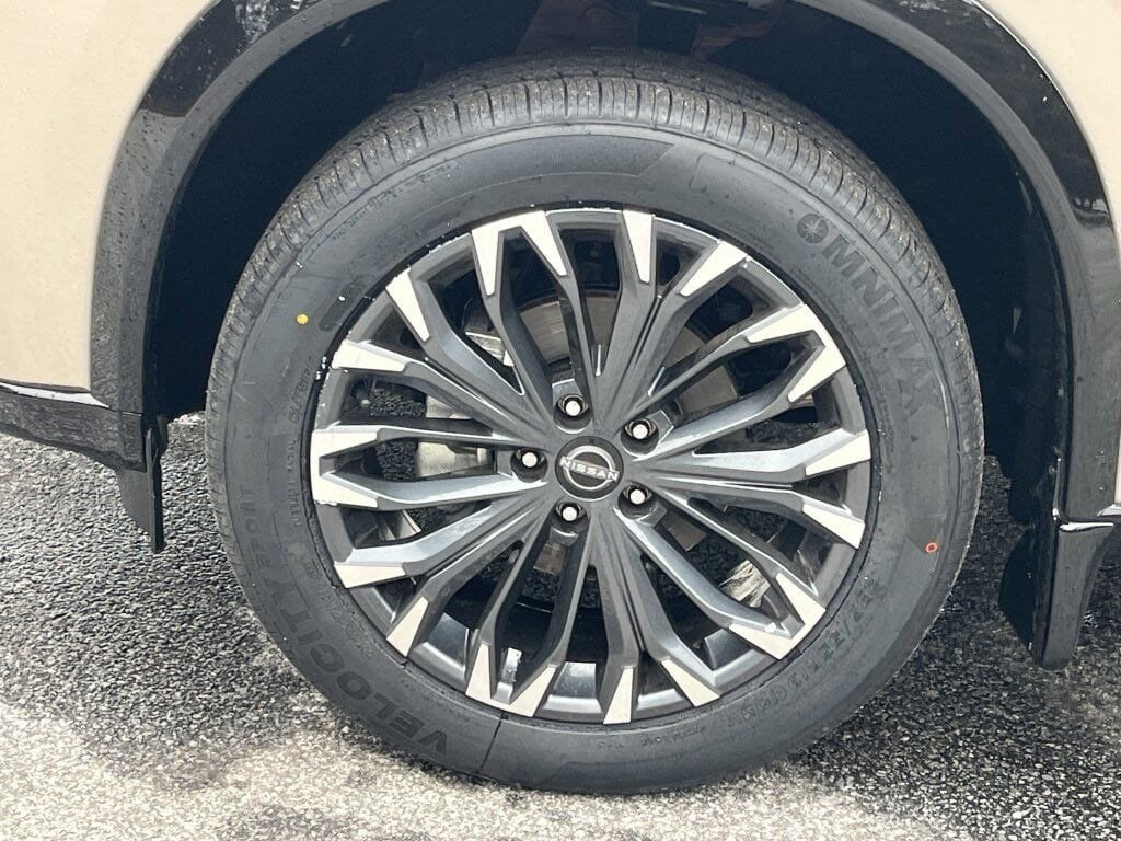 Certified 2024 Nissan Rogue Platinum w/ Platinum Premium Package image 32