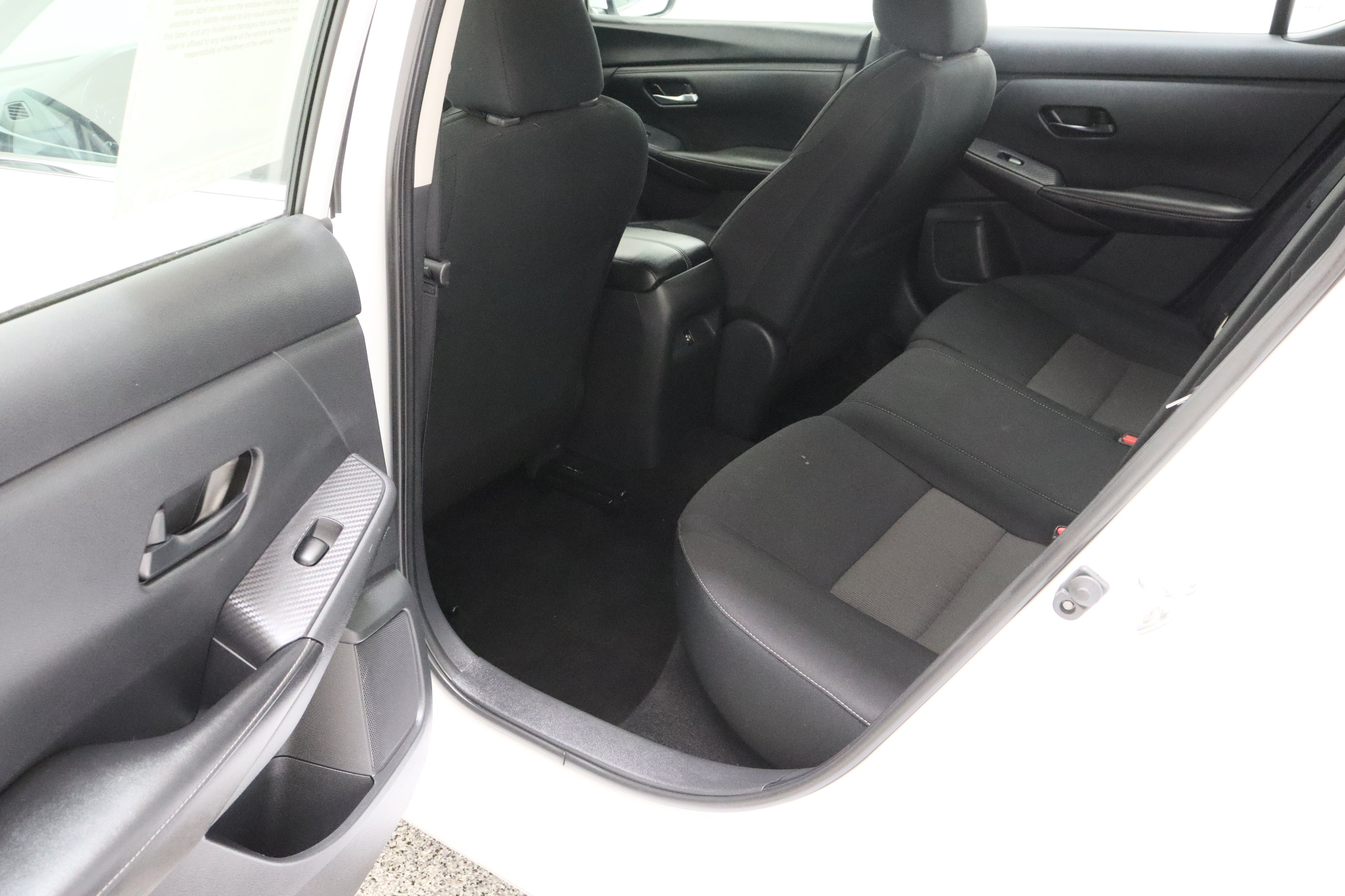 Used 2024 Nissan Sentra SV FWD image 26