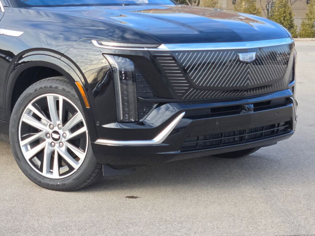 New 2026 Cadillac Vistiq Luxury image 2