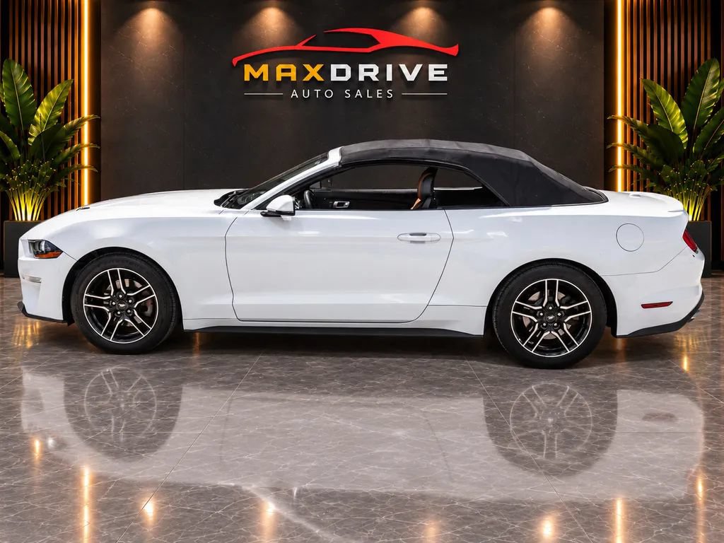 Used 2018 Ford Mustang Premium RWD image 9